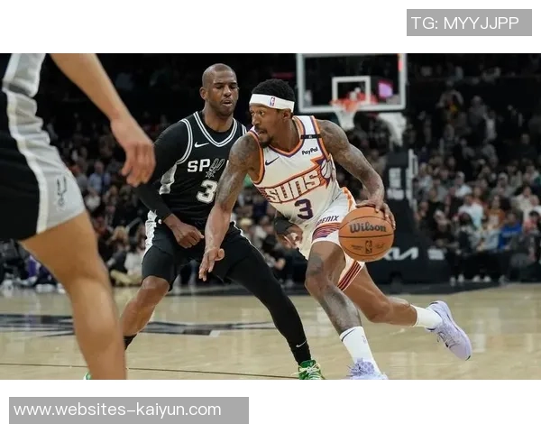 2017年NBA马刺与勇士激战回顾及精彩比分分析