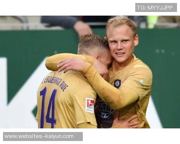 奥厄与桑德豪的精彩对决分析及赛季表现展望